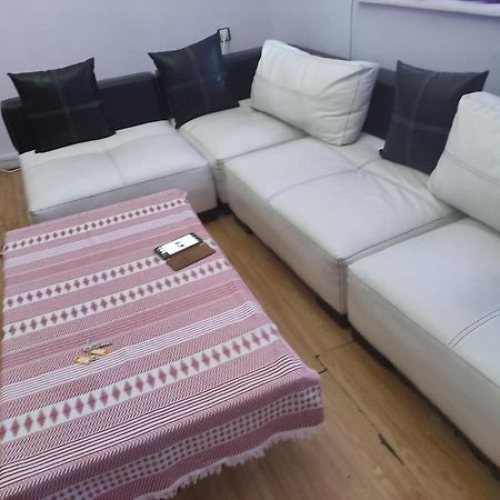 Малък Апартамент В Центъра На Гр.Бургас Burgas Extérieur photo