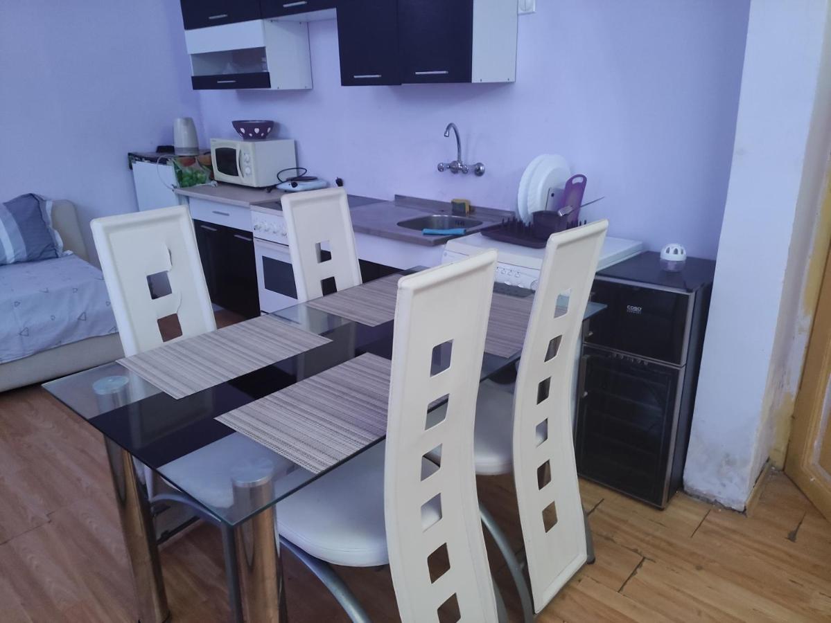 Малък Апартамент В Центъра На Гр.Бургас Burgas Extérieur photo