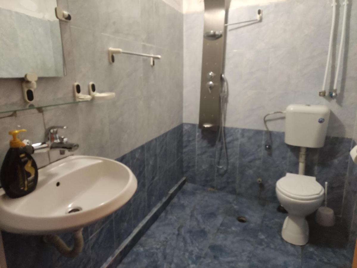 Малък Апартамент В Центъра На Гр.Бургас Burgas Extérieur photo